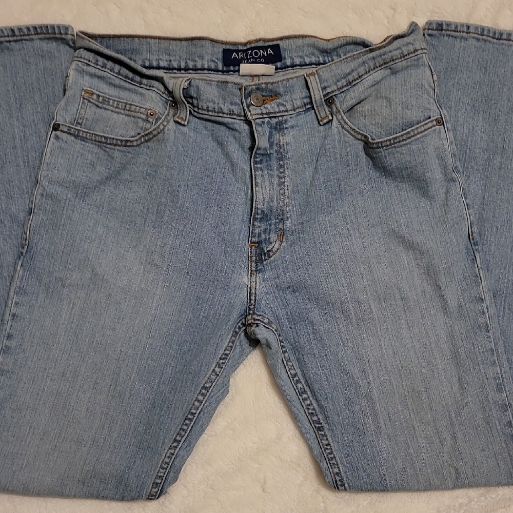 Arizona Jean Company Men's Light Blue Jeans